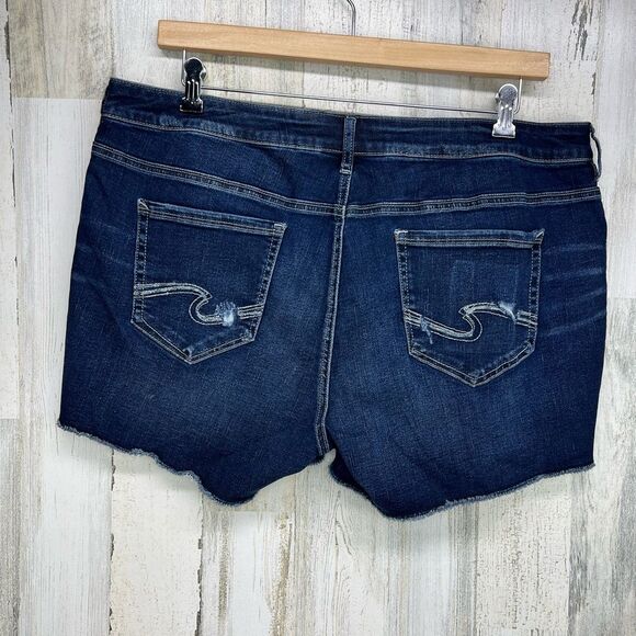 Silver Jeans Elyse Short Womens Plus Size 18 Denim Distressed Raw Hem Shorts - Picture 3 of 9